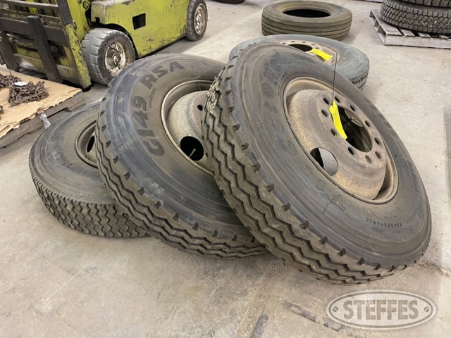 (3) Drive tires